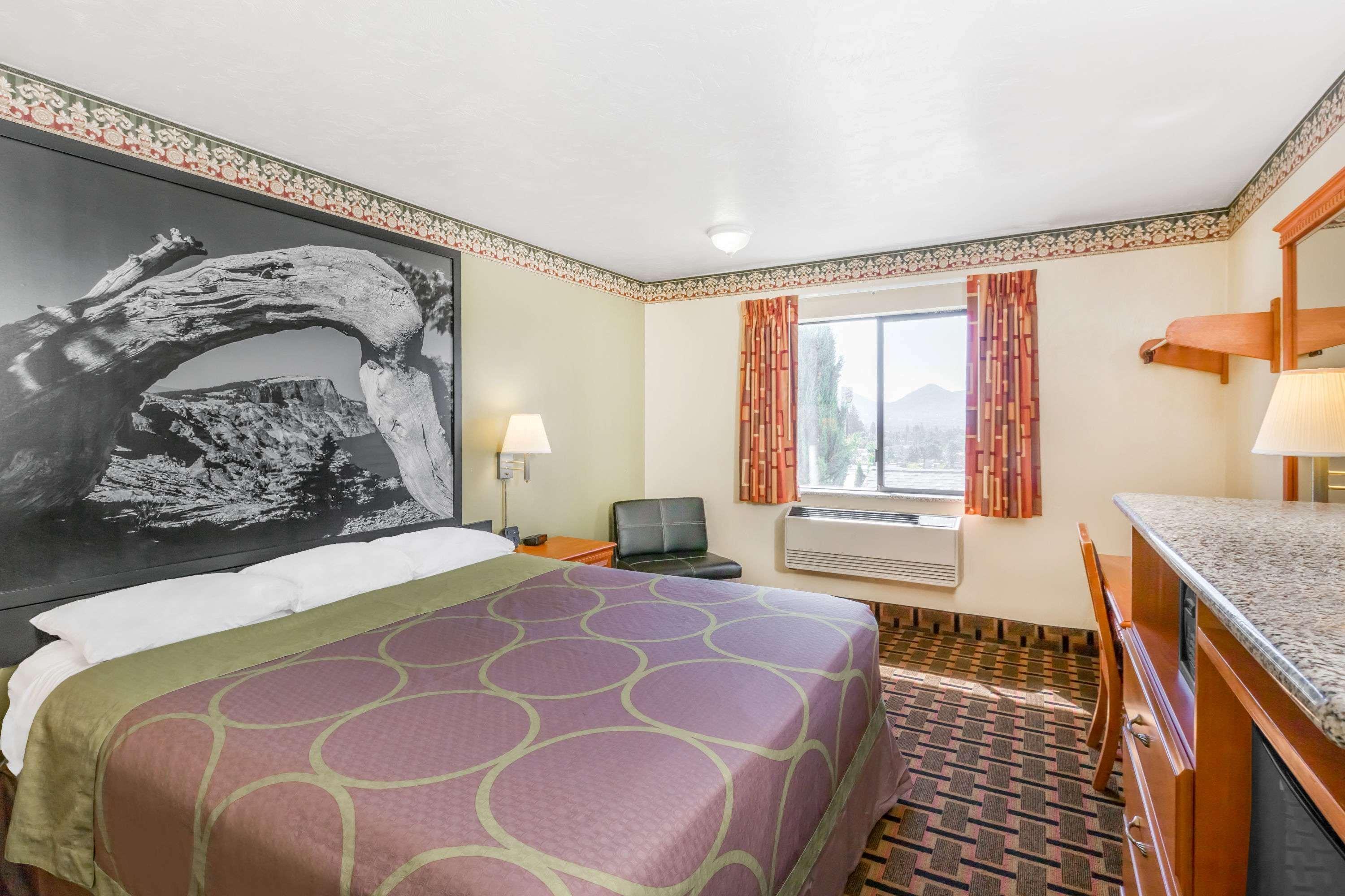 Super 8 By Wyndham Grants Pass Motel Eksteriør billede